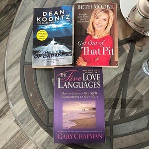 3 PACK OF PAPERBACK BOOKS BY DEEN KOONTZ, BETH MOORE, GARY CHAPMAN GREAT COND.